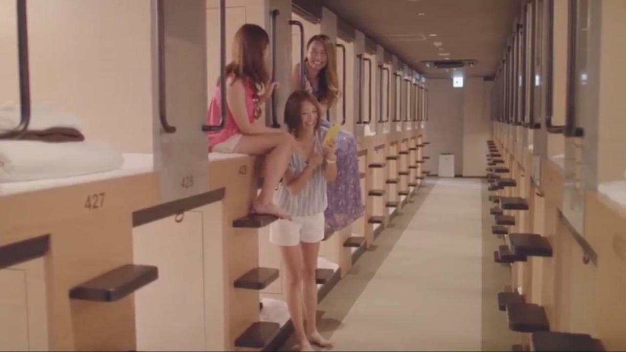 Y'S Cabin Osaka Namba Екстериор снимка