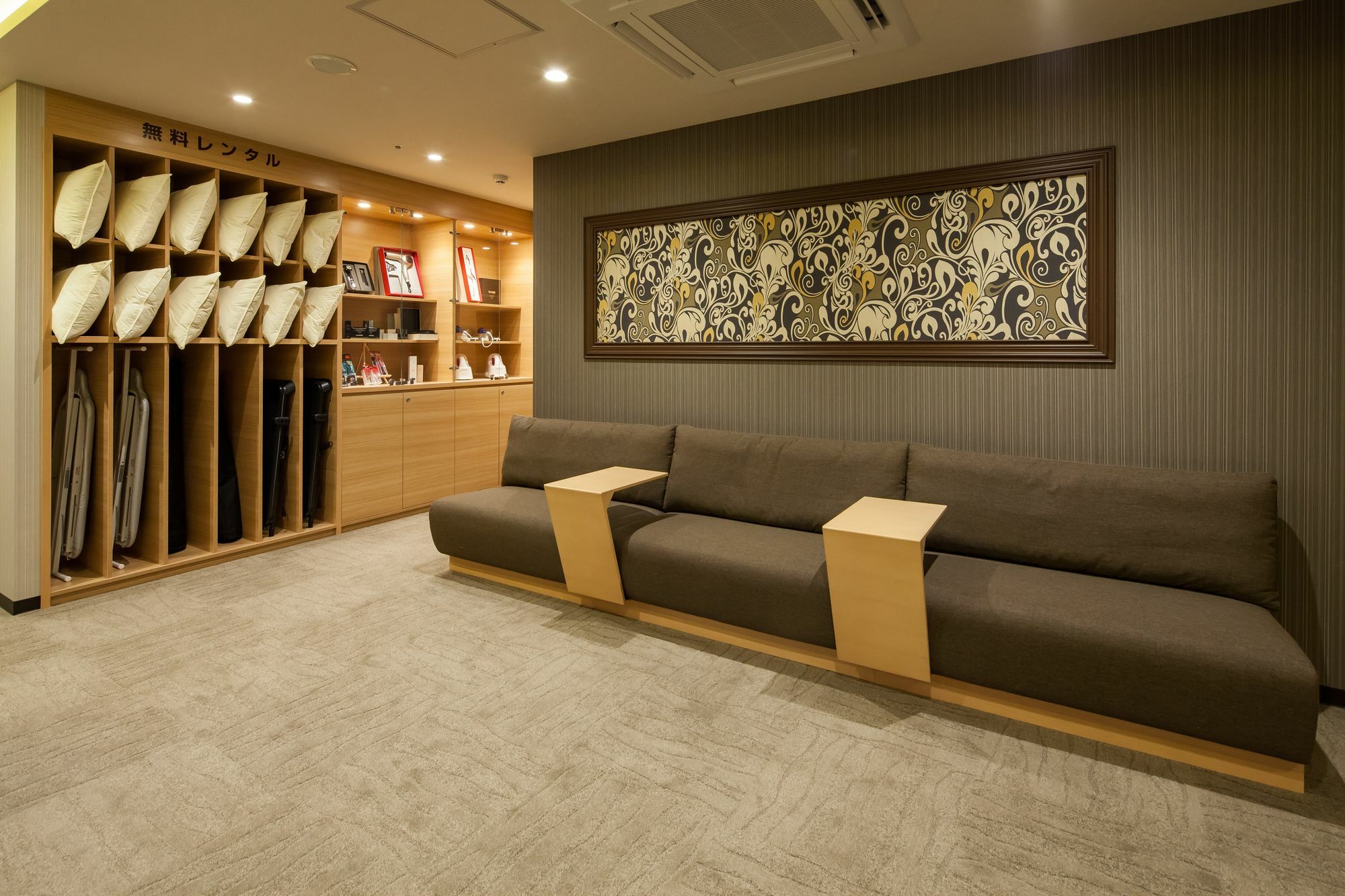 Y'S Cabin Osaka Namba Екстериор снимка
