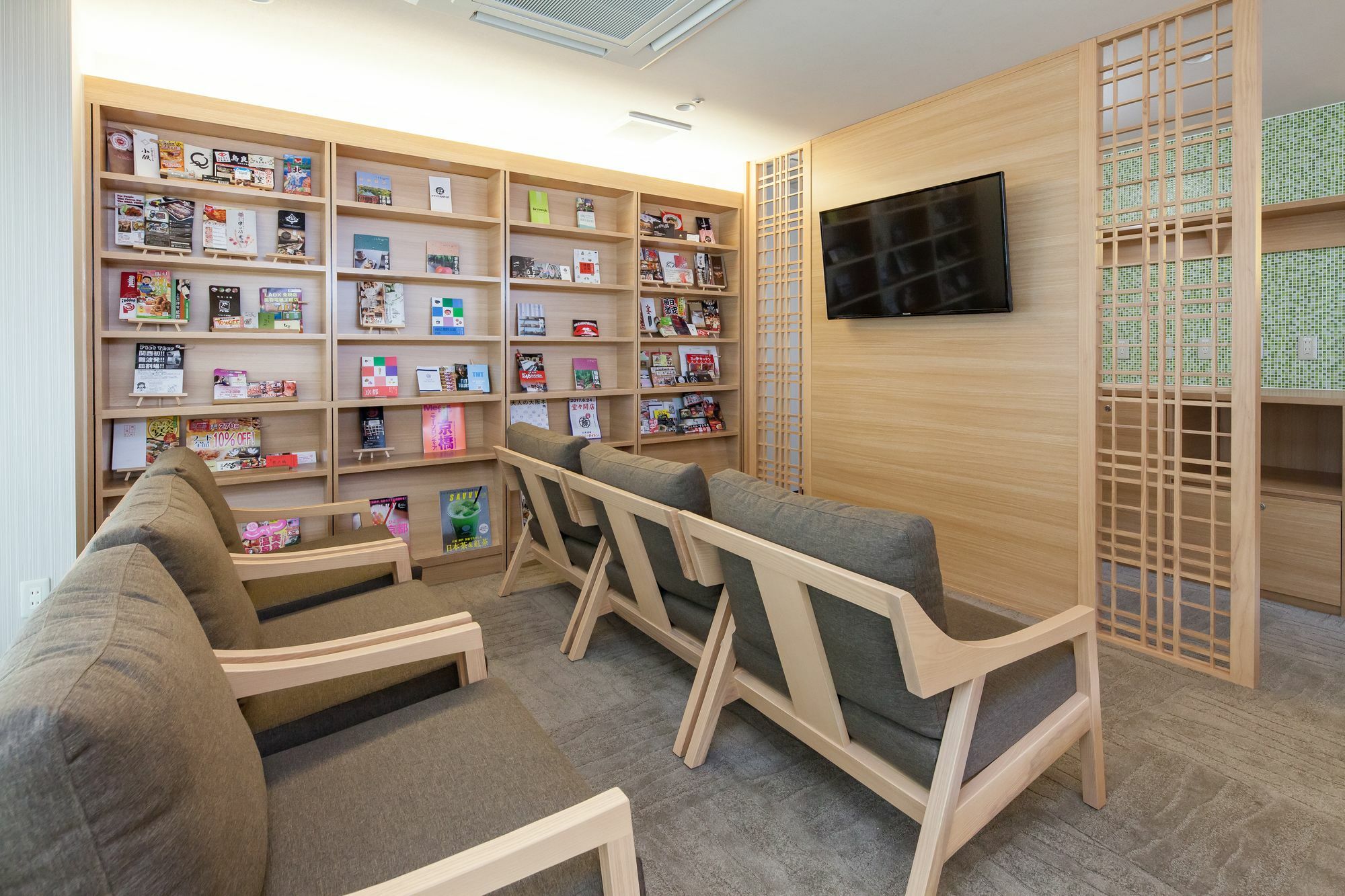 Y'S Cabin Osaka Namba Екстериор снимка