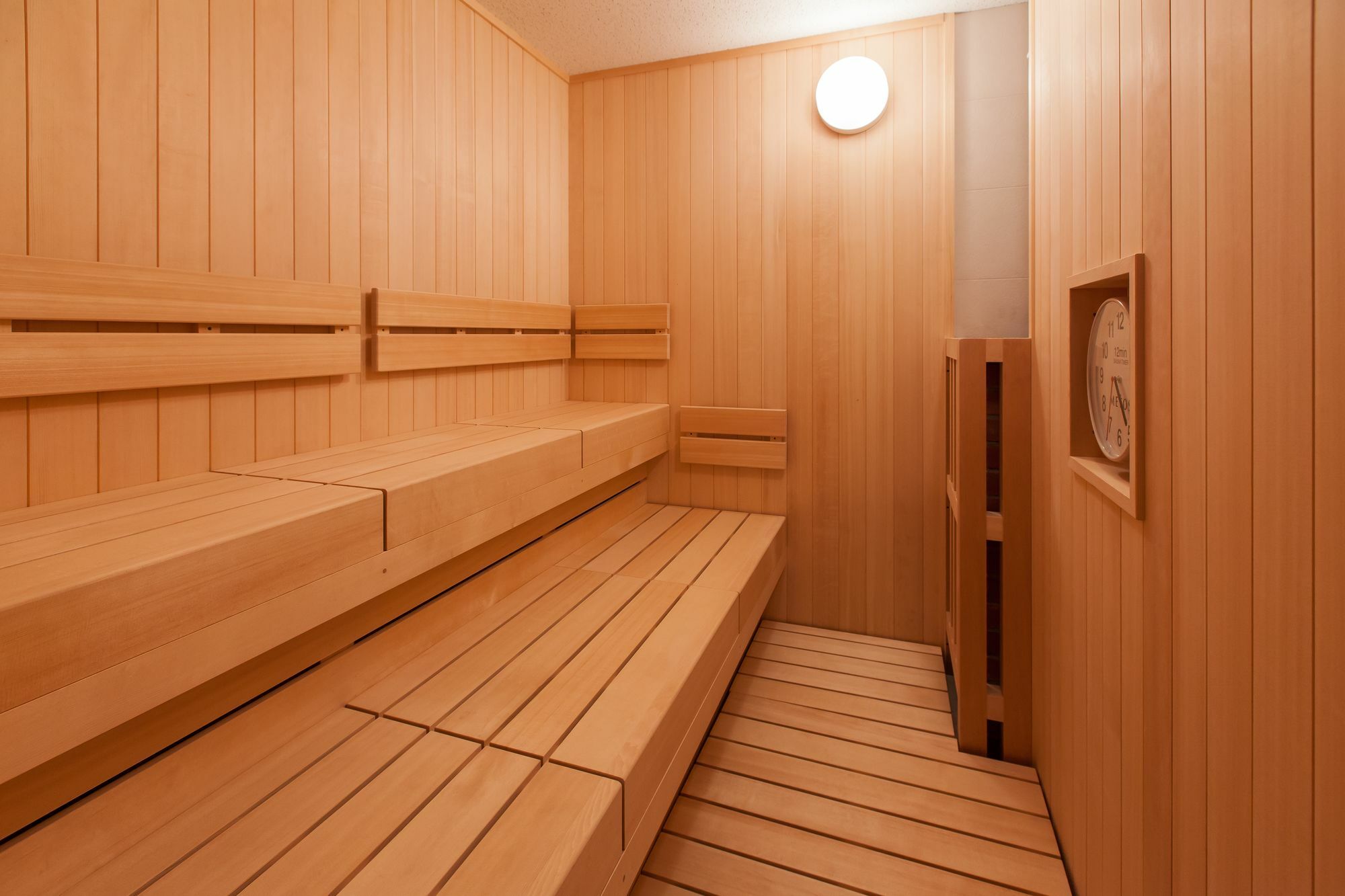 Y'S Cabin Osaka Namba Екстериор снимка
